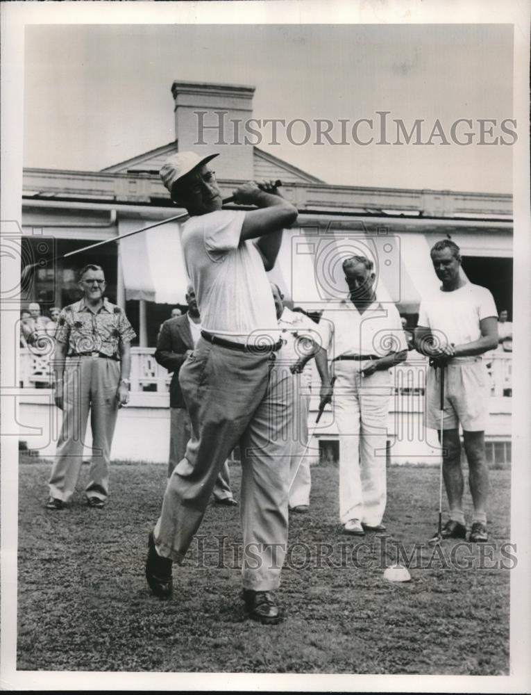 1940 Press Photo Gen Omar Bradley, Adm L Denfeld, S Early,H Vandenberg,golfing - Historic Images