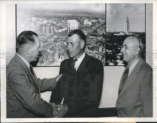 1945 Press Photo John C. Steinauer National Champion Pasture Farmer of 1944 - Historic Images