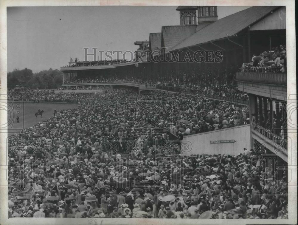 1945 Press Photo Derby crowd - nec37968 - Historic Images