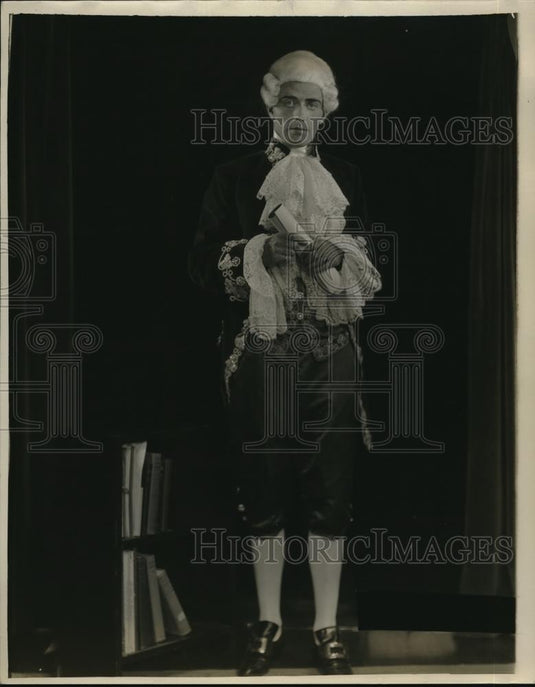 1932 Press Photo Robert Norman Dressed as President George Washington - Historic Images