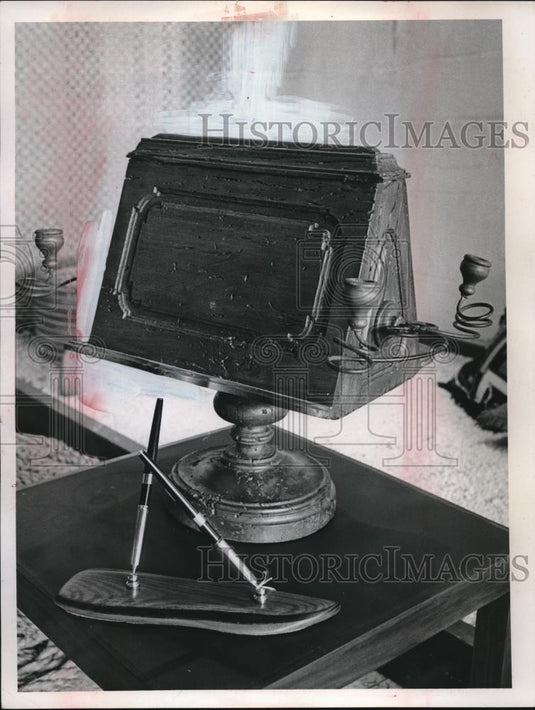1966 Press Photo Music stand - nec34109 - Historic Images