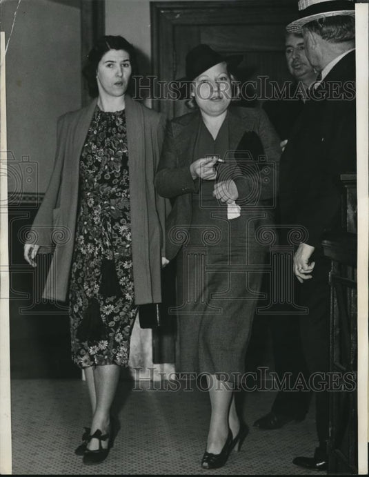 1938 Press Photo LA,Calif. Robin Carmien, US DA's office & Mrs Jewell Grayson, - Historic Images