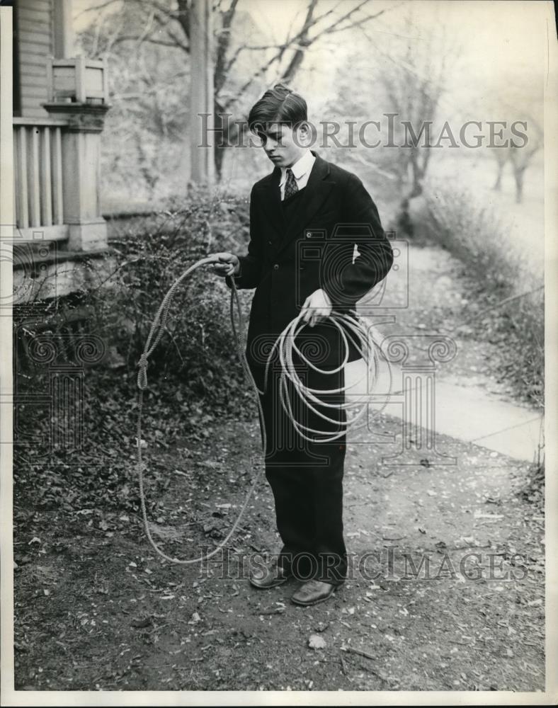 1929 Press Photo Edwardio Redington With Lariot - nec39635 - Historic Images