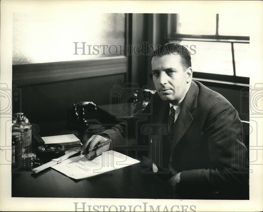 1932 Press Photo T.M. Rector of General Foods develops the Vita Fresh process of - Historic Images