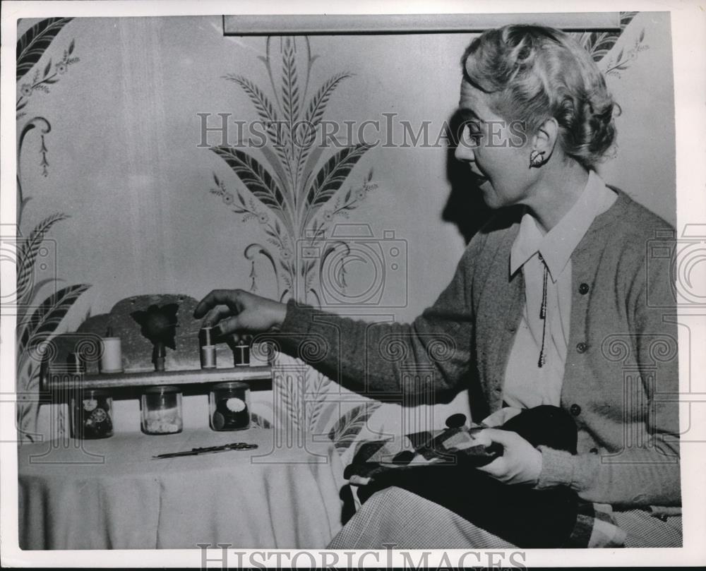 1952 Press Photo Lady Making Sewing Shelf with Glass Containers - Historic Images