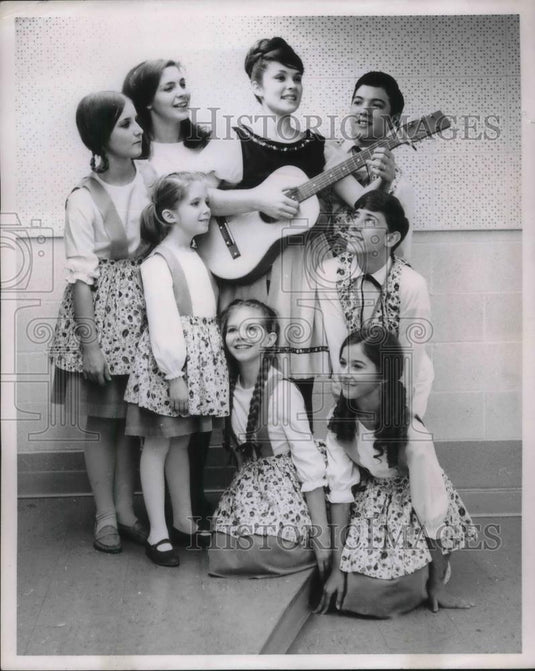1968 Press Photo Cleveland Community Center Theater's The Sound of Music Cast - Historic Images