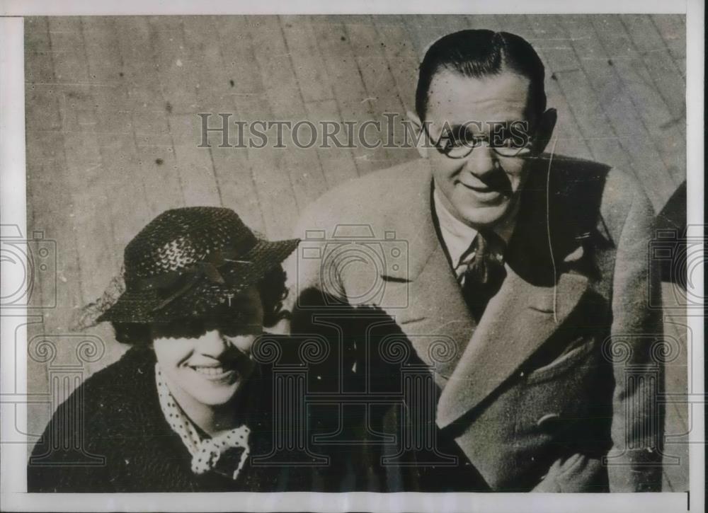 1936 Press Photo U. S. Ambassador's Kin Arrive in Paris - Historic Images