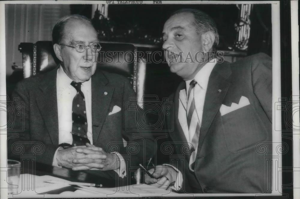 1959 Press Photo Sen. Theodore Green with Senate Majority Leader Lyndon Johnson - Historic Images