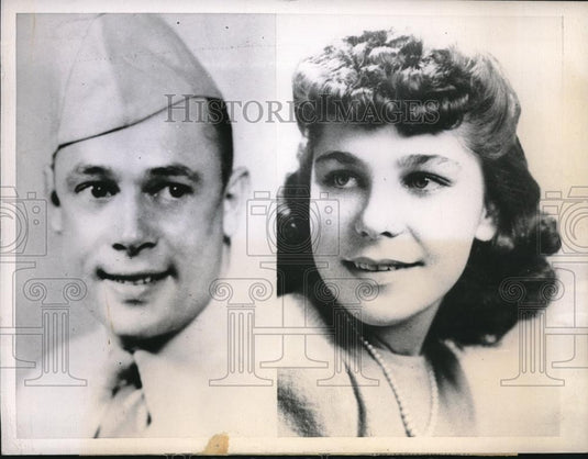 1944 Press Photo Corp. Wm. Scheibe and Violet Shipkownski never met but engaged - Historic Images