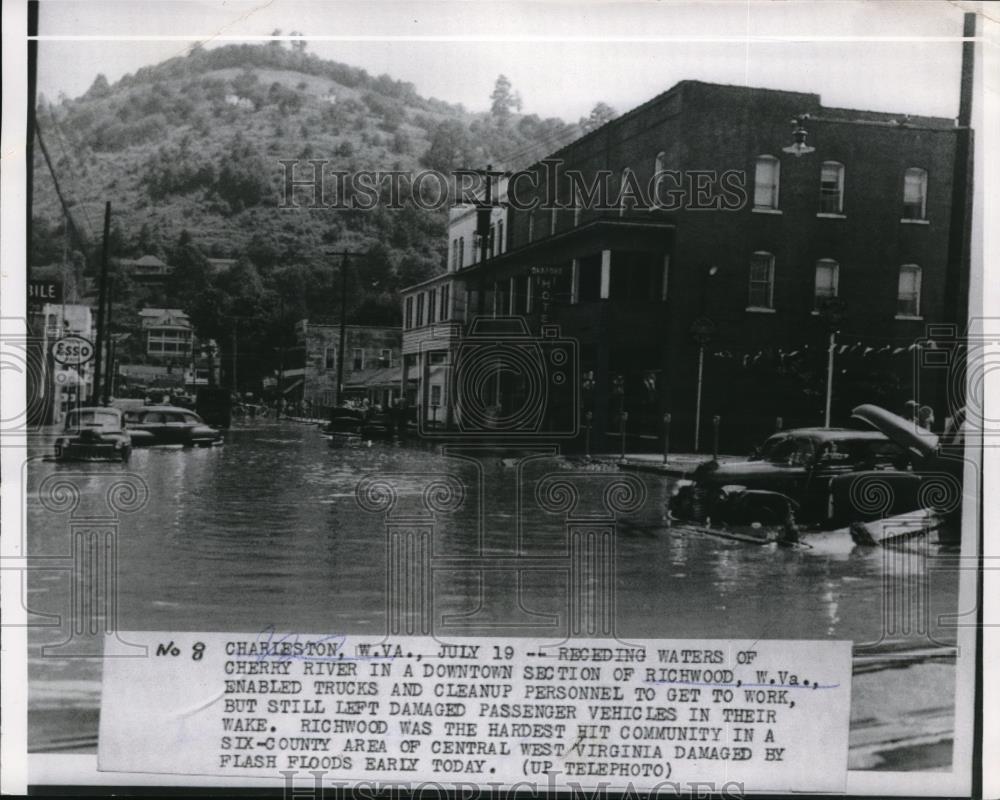 1954 Press Photo Cleanup Begins In Richwood WV After Flood Waters Recede - Historic Images