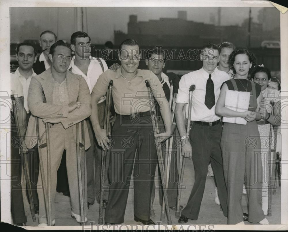 1932 Press Photo Inmates of the Institute for crippled and disable at Hudson. - Historic Images