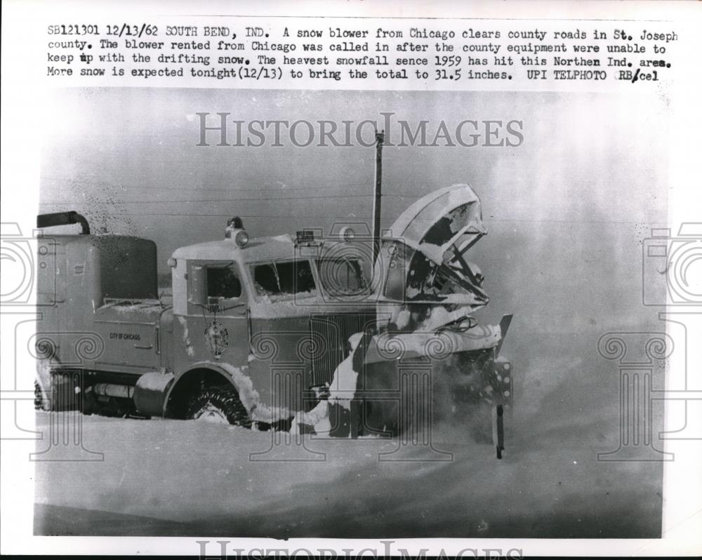 1962 Press Photo Snow blower from Chicago clears roads of snow in St Joseph - Historic Images