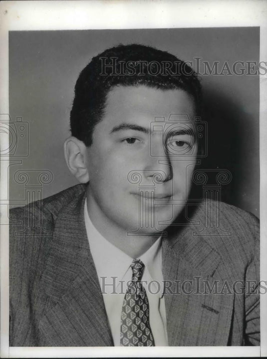 1944 Press Photo Herbert Stein winner of postwar employment, first prize. - Historic Images