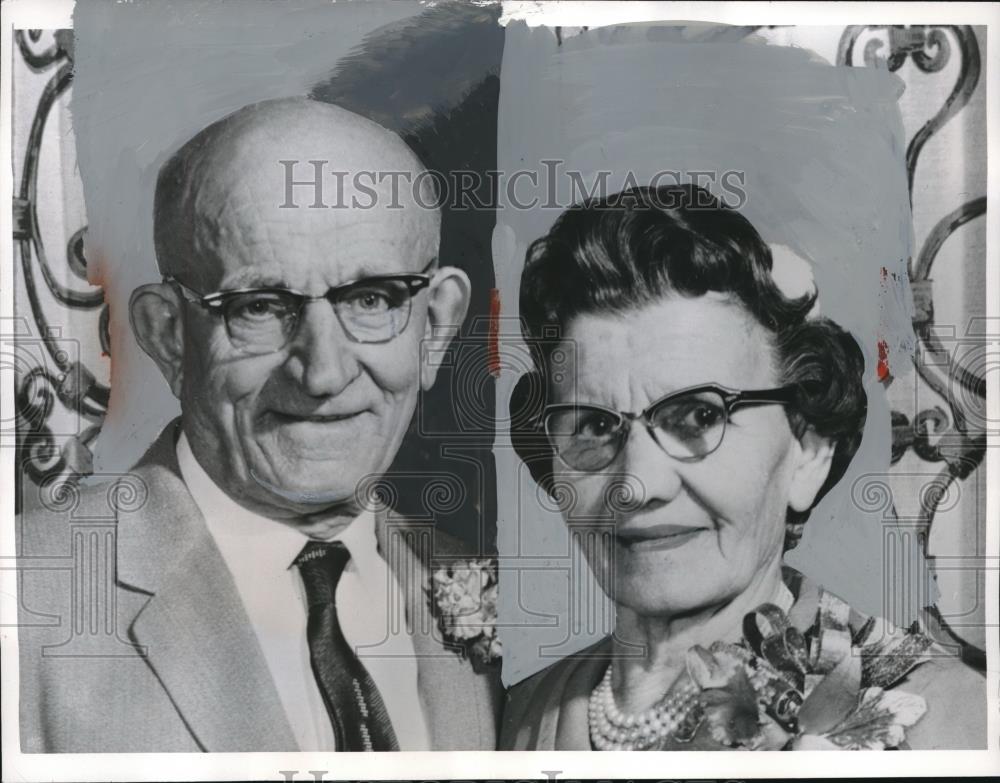 1962 Press Photo Mr. and Mrs. Frank Check Celebrated Golden Wedding Anniversary - Historic Images