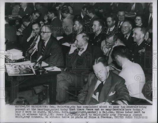 1954 Press Photo Sen. McCarthy with Major Generals Robt Young & Miles Reber, - Historic Images
