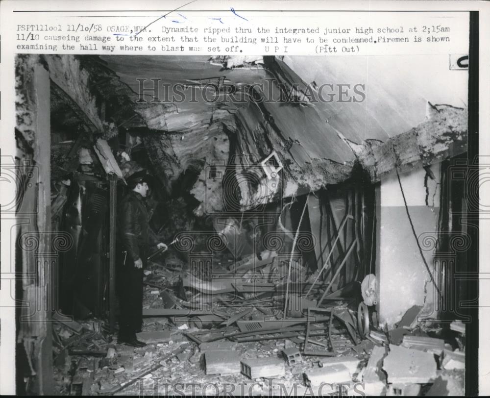 1958 Press Photo Osage Junior HIgh School damaged by dynamite blast in W VA - Historic Images