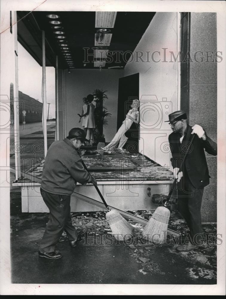 Press Photo Federal Department Store at Brookpark and Pearl - Historic Images