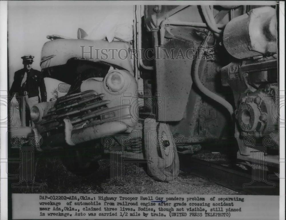 1955 Press Photo HIghway Trooper Ewewll Gay - nec36613 - Historic Images