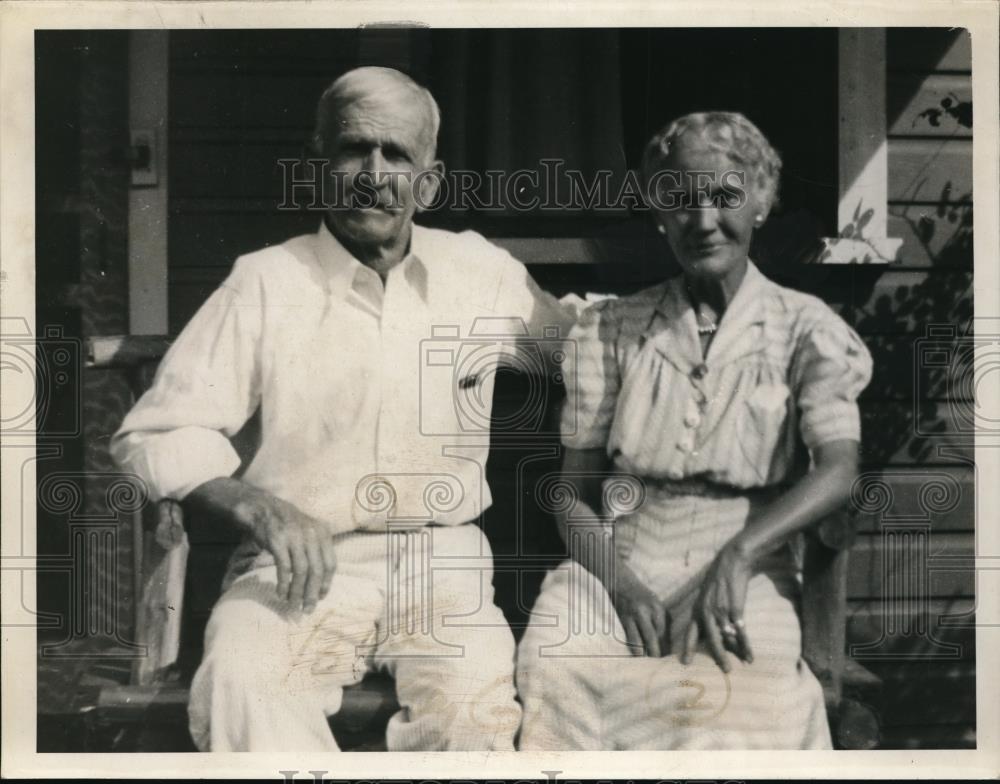 1941 Press Photo Mr. and Mrs. Fred Gerham. Mrs. Slamour. Goldwen wedding - Historic Images