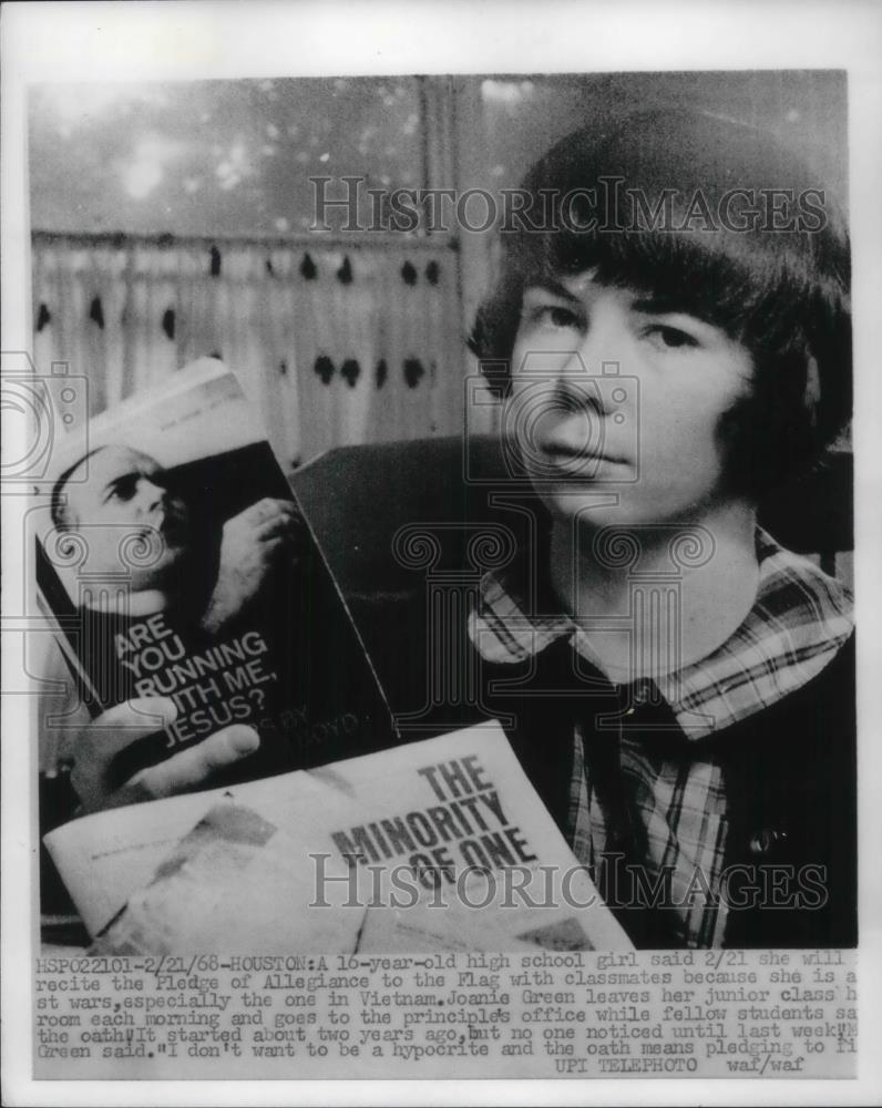 1968 Press Photo Joanie Green to recite the pledge of Allegiance. Houston Texas - Historic Images