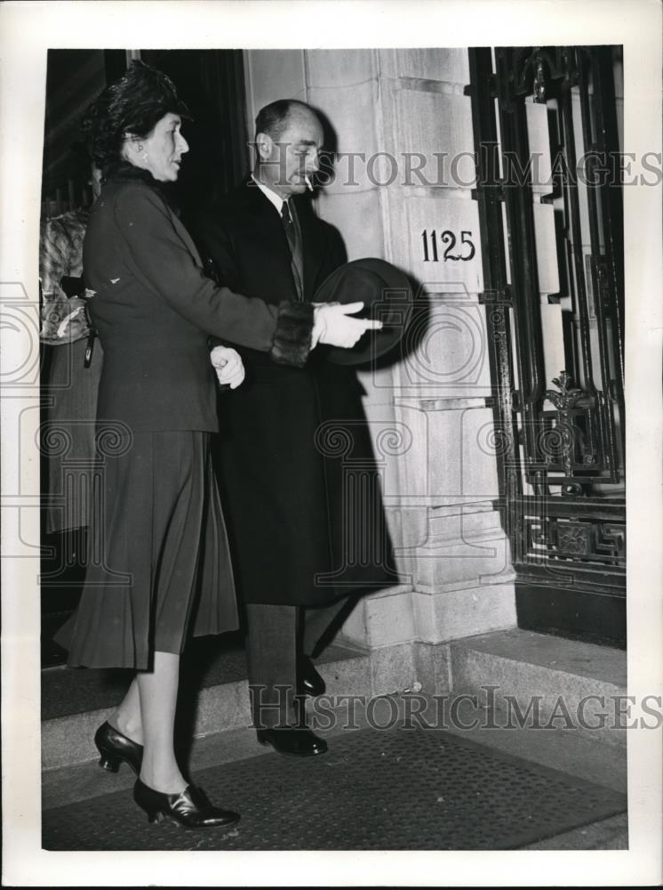 1941 Press Photo Attorney General and Mrs. France Biddle leave reception. - Historic Images