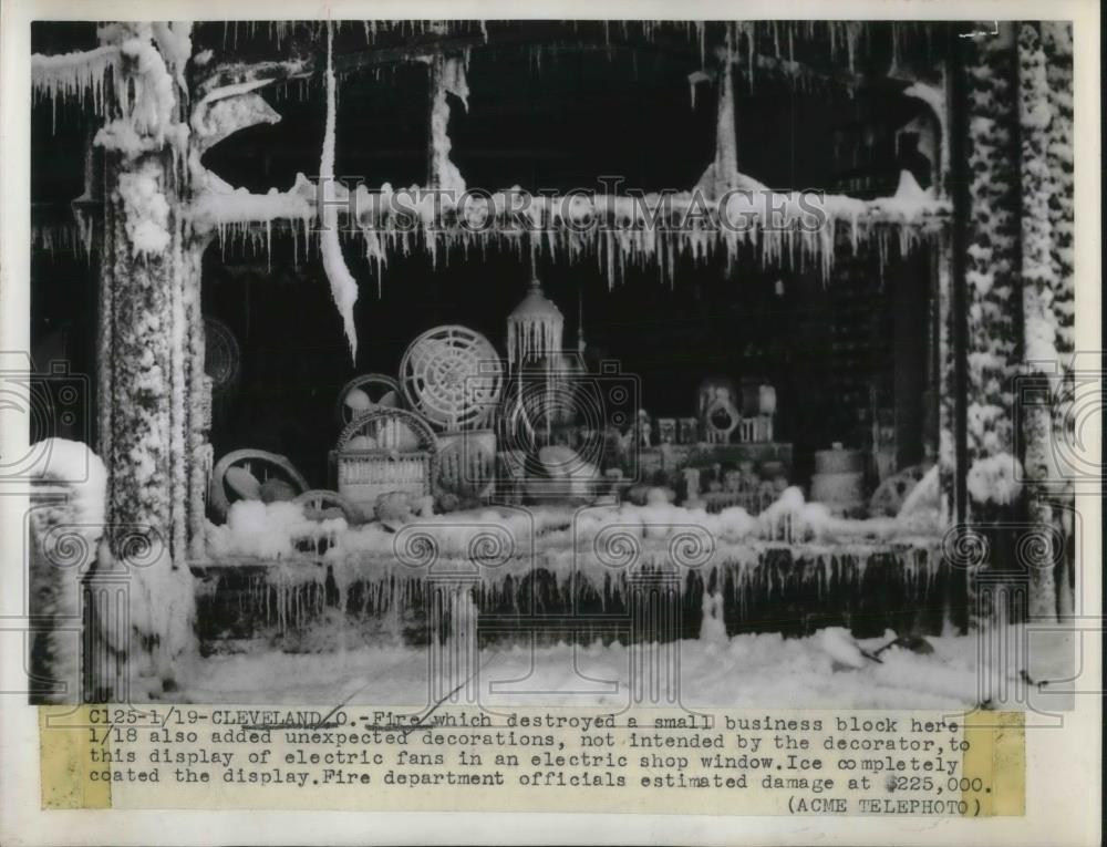 1948 Press Photo Cleveland Ohio Fire Destroyed Small Business - Historic Images