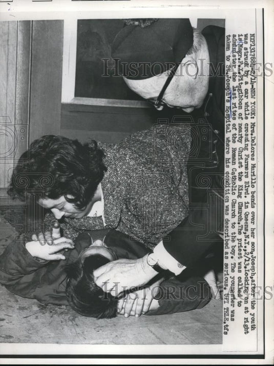 1962 Press Photo NYC, Mrs Delores Murillo & son Joseph hit by a truck - Historic Images