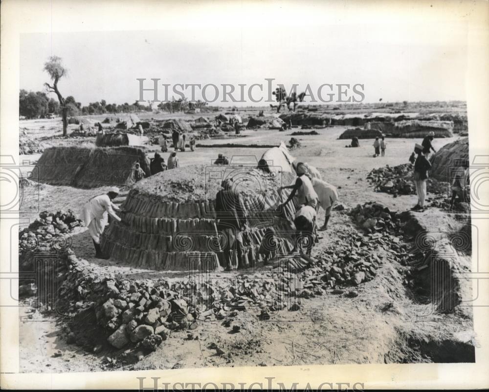 1943 Press Photo US airfield construction in India - Historic Images