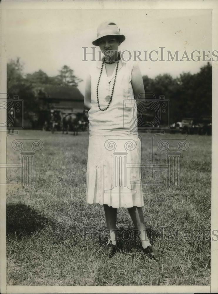 1926 Press Photo Miss Paula Murray, NY society leader at Babylon Horse show - Historic Images