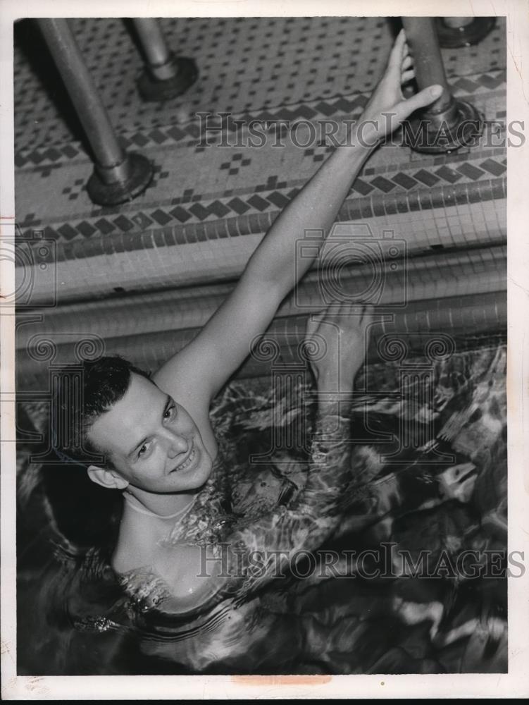 1956 Press Photo Andy Kleinschnitz, College Diver from Beria - nec52591 - Historic Images