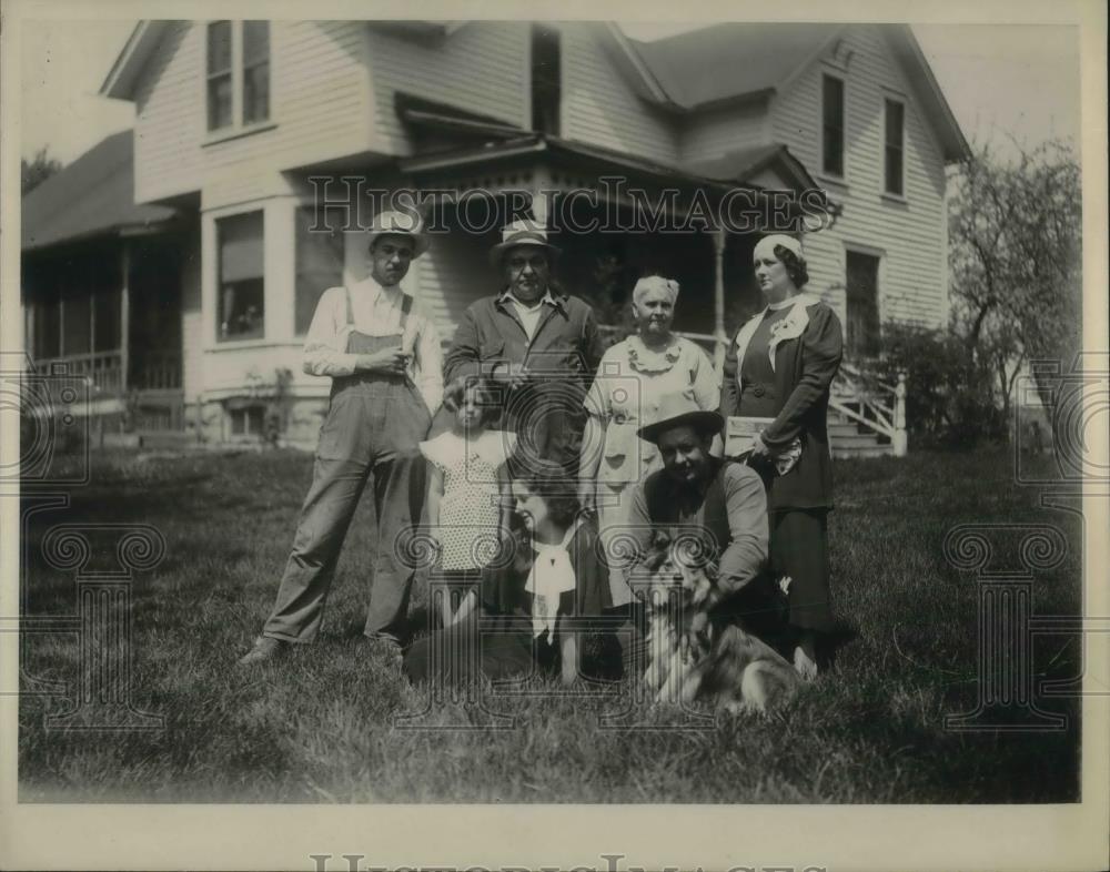 1933 Press Photo Milo Singlar Dad, Mother Singlar, Marian Little, Bobby Walter - Historic Images