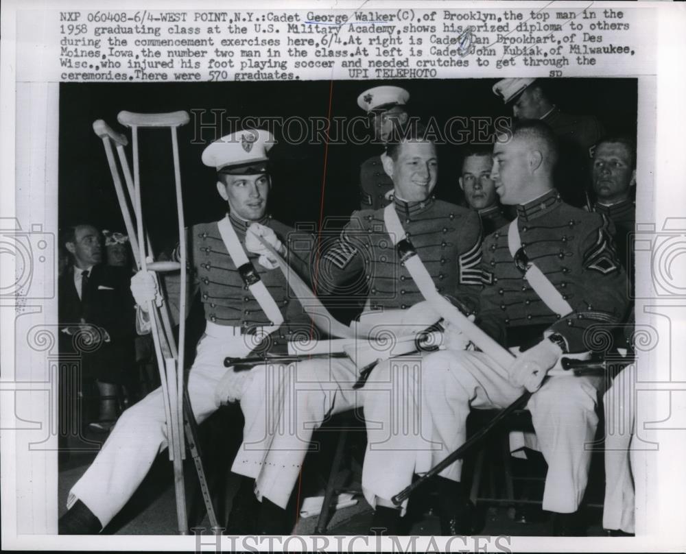 1958 Press Photo West Point, NY Cadets G Walker, D Brookhart,J Kubiak graduate - Historic Images