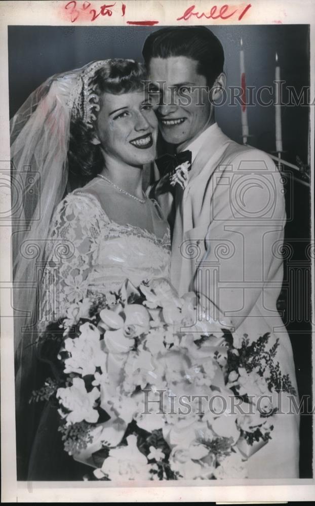 1952 Press Photo Actor Dick Russell married Gloria Spires at North Glendale - Historic Images