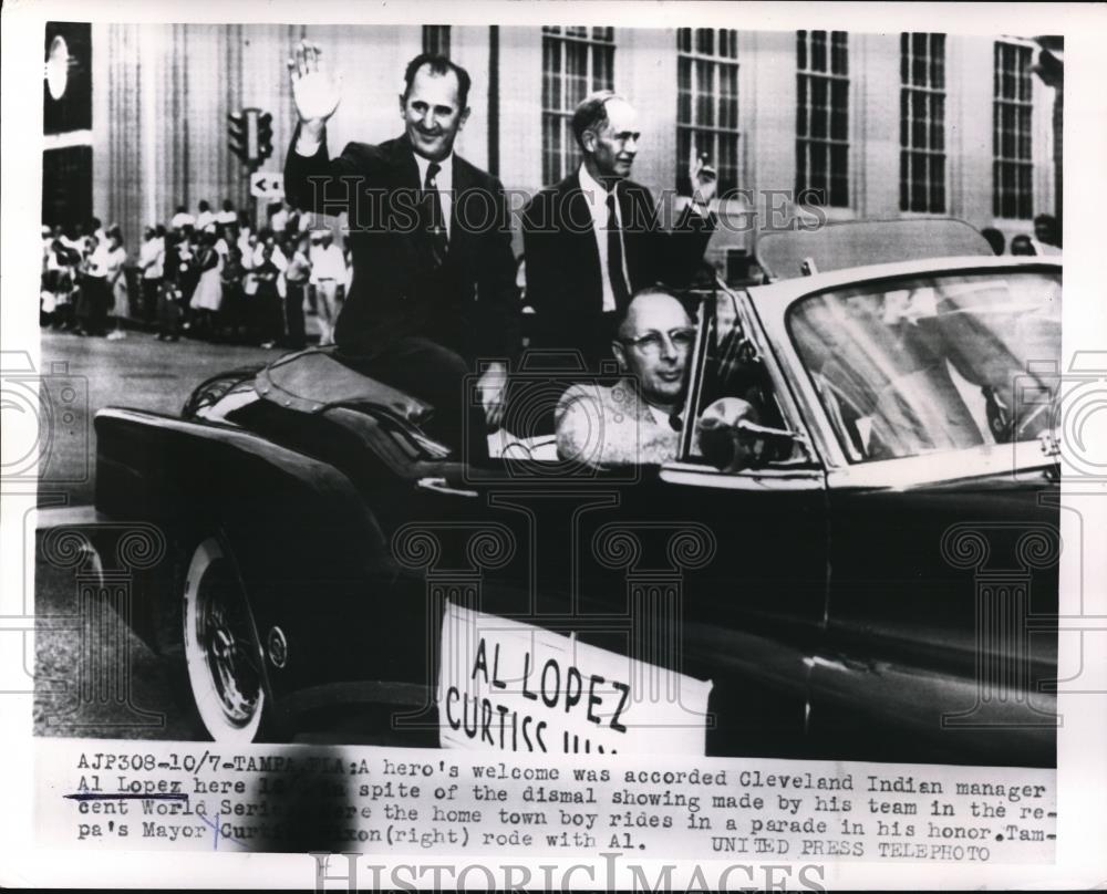 1934 Press Photo Cleveland Indian Manager Al Lopez world series parade - Historic Images