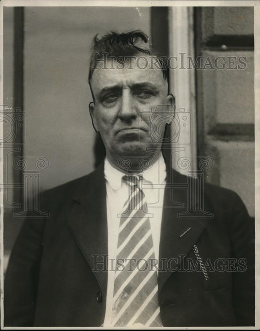 1927 Press Photo William McRimmon starting the day - nec53501 - Historic Images