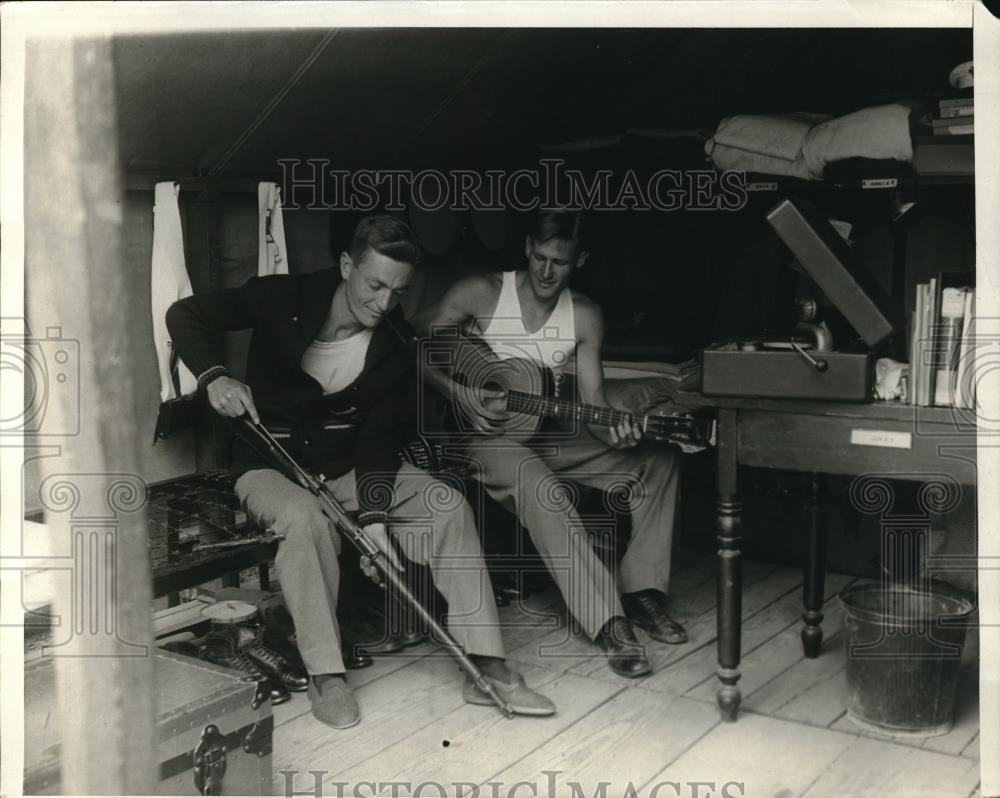 1930 Press Photo Cadet H.B. Cain and Cadet E.M. Clarke before dress parade - Historic Images