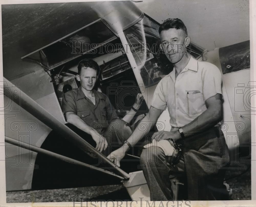 1939 Press Photo Hunter Moody and Wilbur Parrish together. - nec41872 - Historic Images