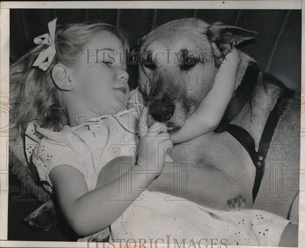 1946 Press Photo Lawana Balentine with her K-9 pet. - nec41772 - Historic Images