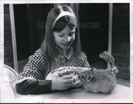 Press Photo Lake Erie Jr Nature and Science Center Pam Sculley - nec51606 - Historic Images