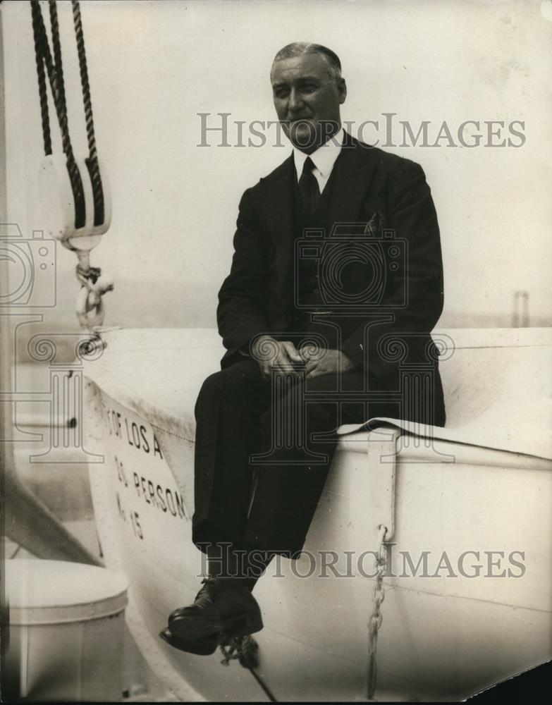 1927 Press Photo Major Alexander Wilcox Sitting on a Boat - Historic Images