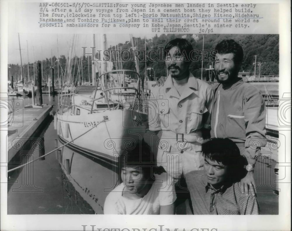 1970 Press Photo Young Japanese men landed in Seattle after 48 day voyage. - Historic Images