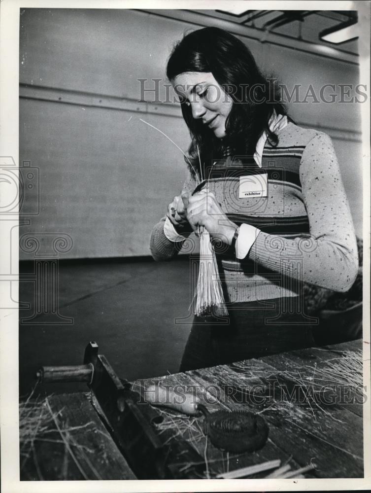 1976 Press Photo Bobbie McClure making a broom during a festival. - nec54212 - Historic Images