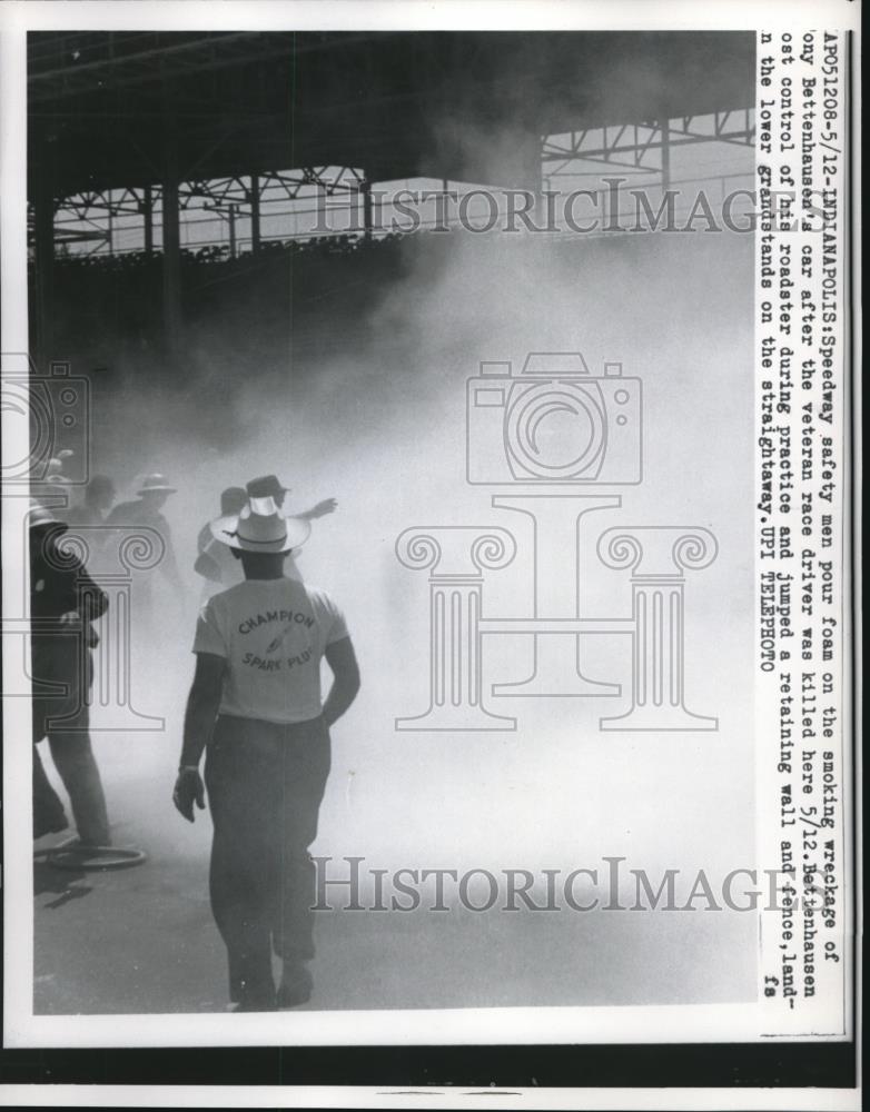 1961 Press Photo Bettenhausen veteran race driver killed after he lost control - Historic Images