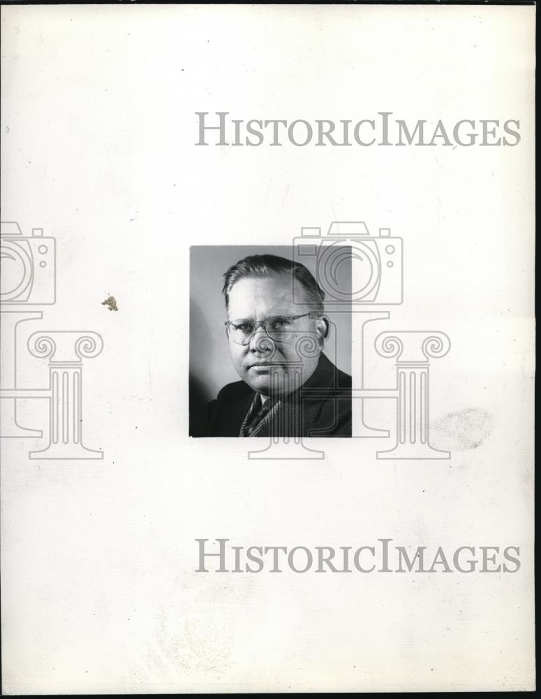 1942 Press Photo James Donalure in the picture. - Historic Images