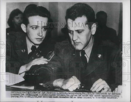 1954 Press Photo Master Sgt Maurice Schick Comforted By Counsel - Historic Images