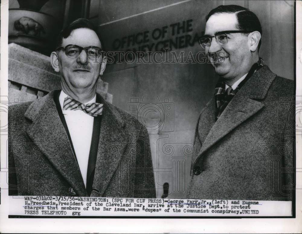 1956 Press Photo George Farr, Jr.(L) and Eugene Freidheim, president of the Bar - Historic Images