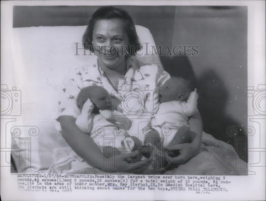 1956 Press Photo Minneapolis, largest twins born 9lbs 4-1/2 oz & 8lbs 15 oz by - Historic Images