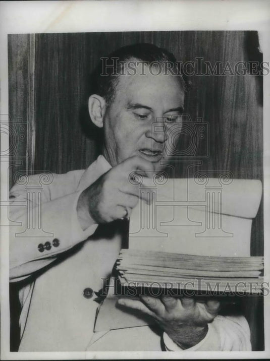 1948 Press Photo Phila, Pa. Magistrate John O'Malley warrant for misconduct - Historic Images