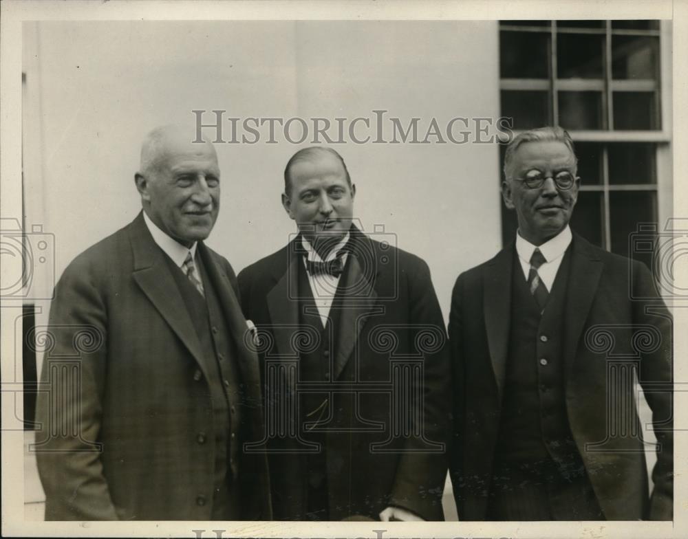 1927 Press Photo Germans pay respect to President - Historic Images