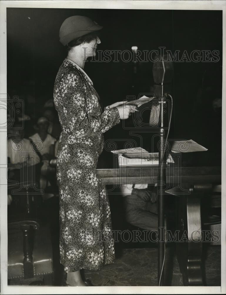 1933 Press Photo Ms. Margaret Wiseman testify at Cotton Textile Confererence - Historic Images